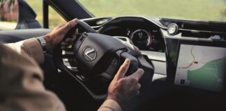 Lexus revoluciona el volante, sepa cómo funciona su nueva tecnología de condución