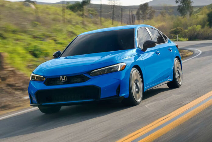 Honda-Civic-Sport-Touring-Hybrid-del-2025.jpg
